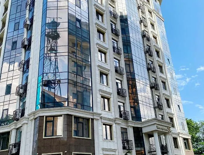 Italian Boulevard Modern *